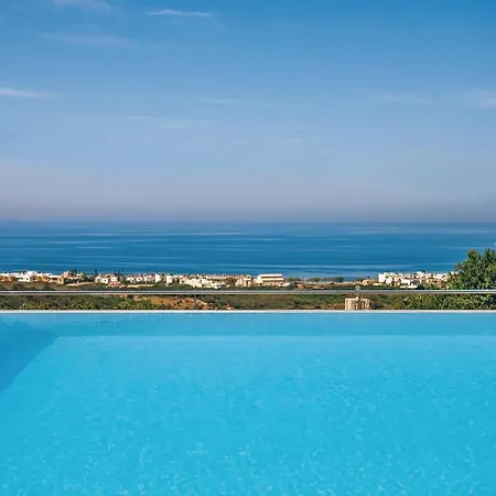 6 Bedroom Beautiful In Lasithi, Crete Милатос