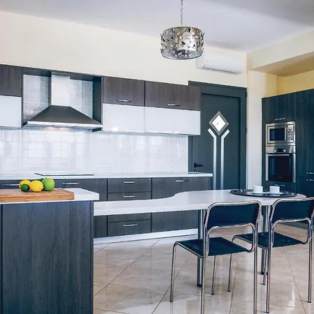 6 Bedroom Beautiful In Lasithi, Crete