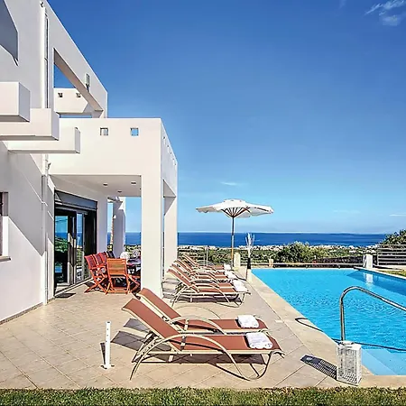 6 Bedroom Beautiful In Lasithi, Crete Дом отдыха *
