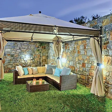 Дом отдыха 6 Bedroom Beautiful In Lasithi, Crete Милатос